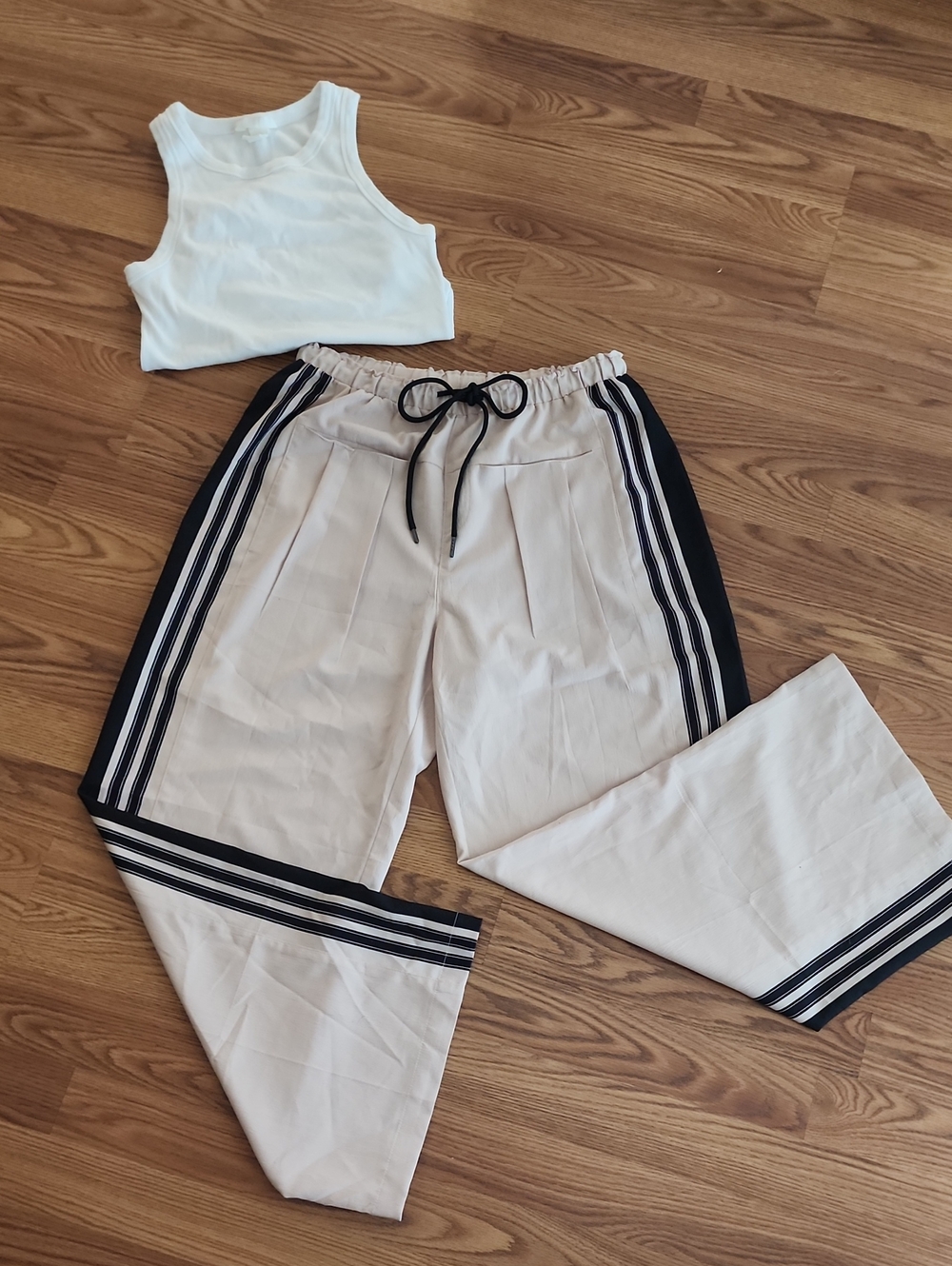 Amazon Essentials Beige Wide-Leg Track Pants with Black Stripe